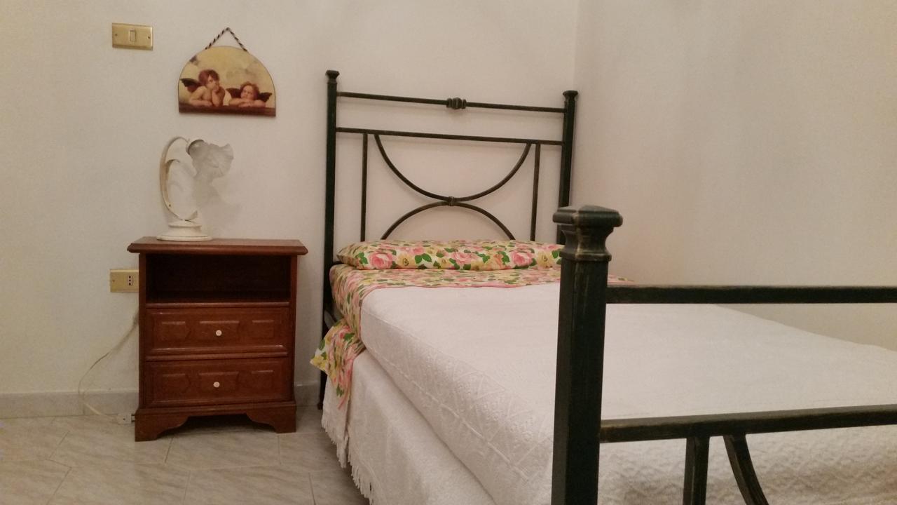 Bed and Breakfast Il Mughetto à Celano Extérieur photo